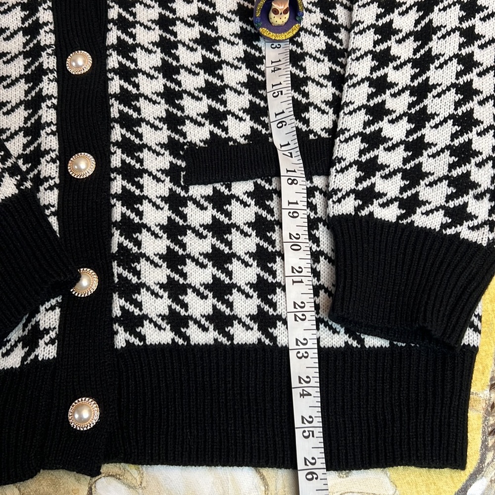 Cardigan 🆕 black white knit 5 buttons sweater v-neck oversized hip length - Picture 11 of 17